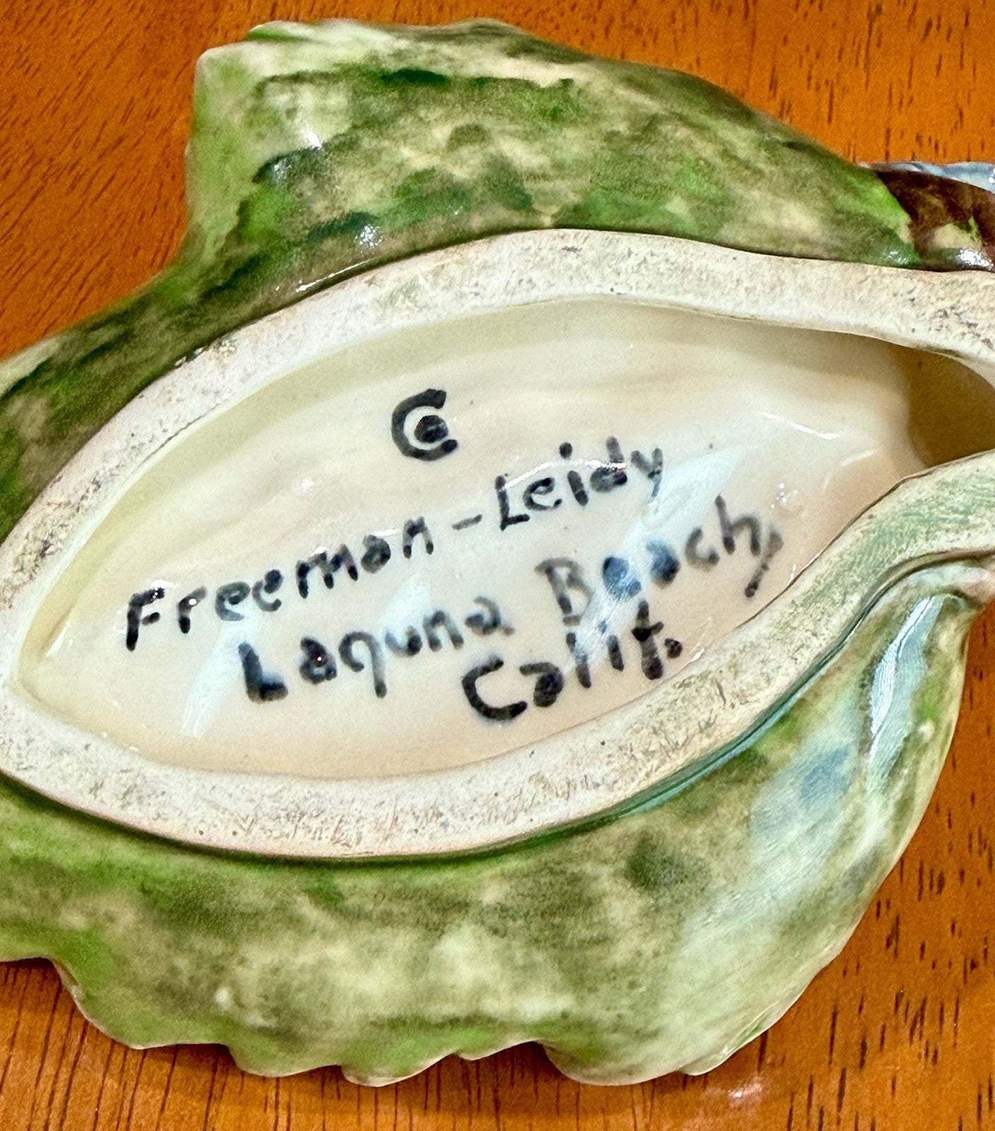 Vintage Freeman-Leidy Laguna Beach CA Majolica Green Leaf Trinket Dish Blue Bird
