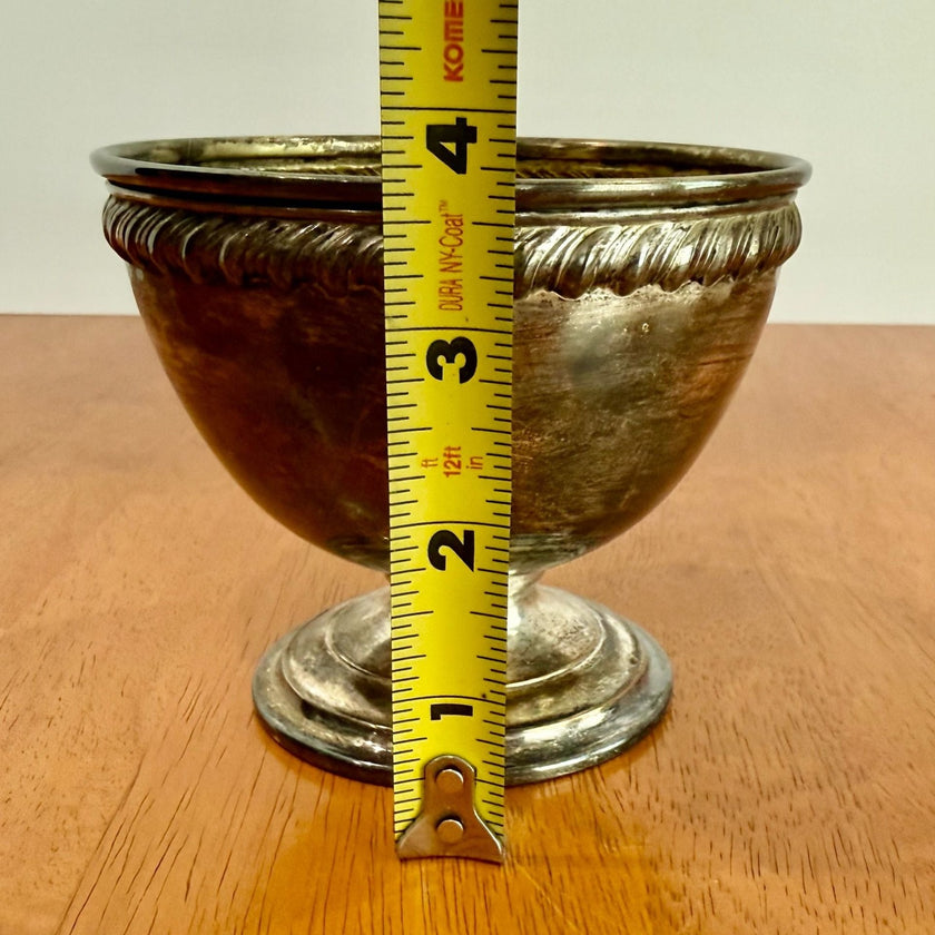 Vintage Wm. Rogers Silver Plated Pedestal Footed Bowl Model 805