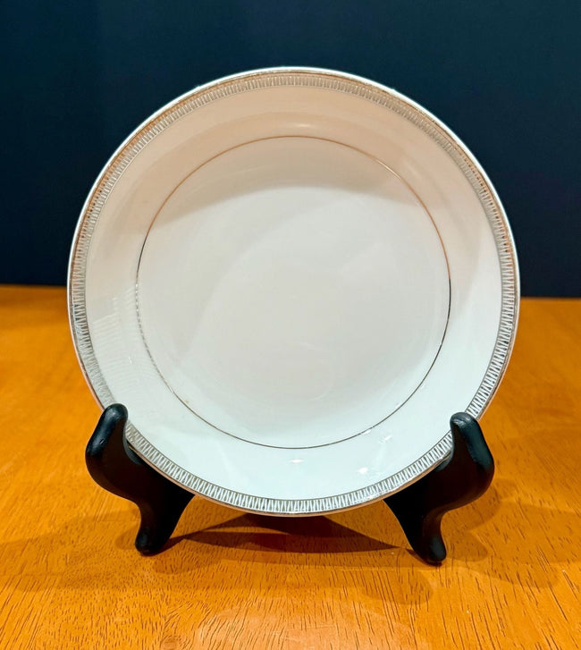 Vintage Mikasa Barclay Pattern 6-inch Coupe Dessert Bowl Fine China