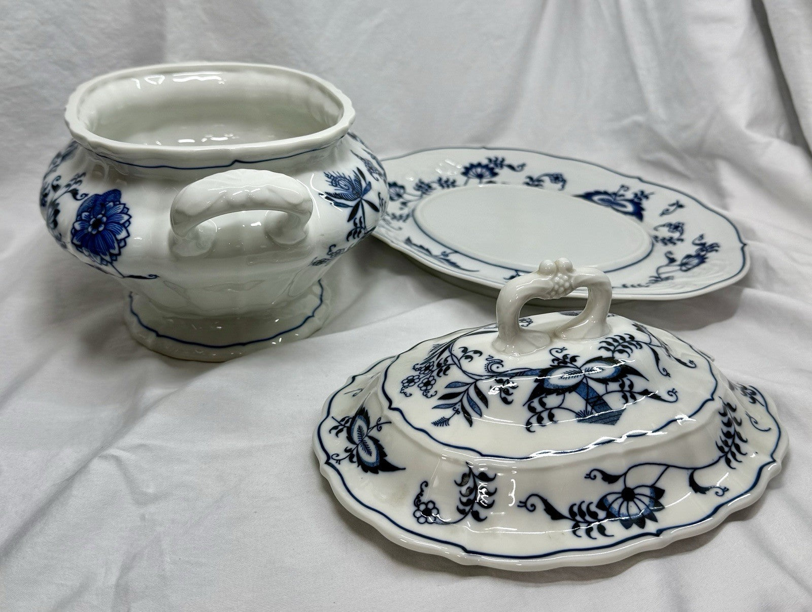 Vintage Blue Danube Oval Soup Tureen with Lid & Underplate Blue Onion Pattern