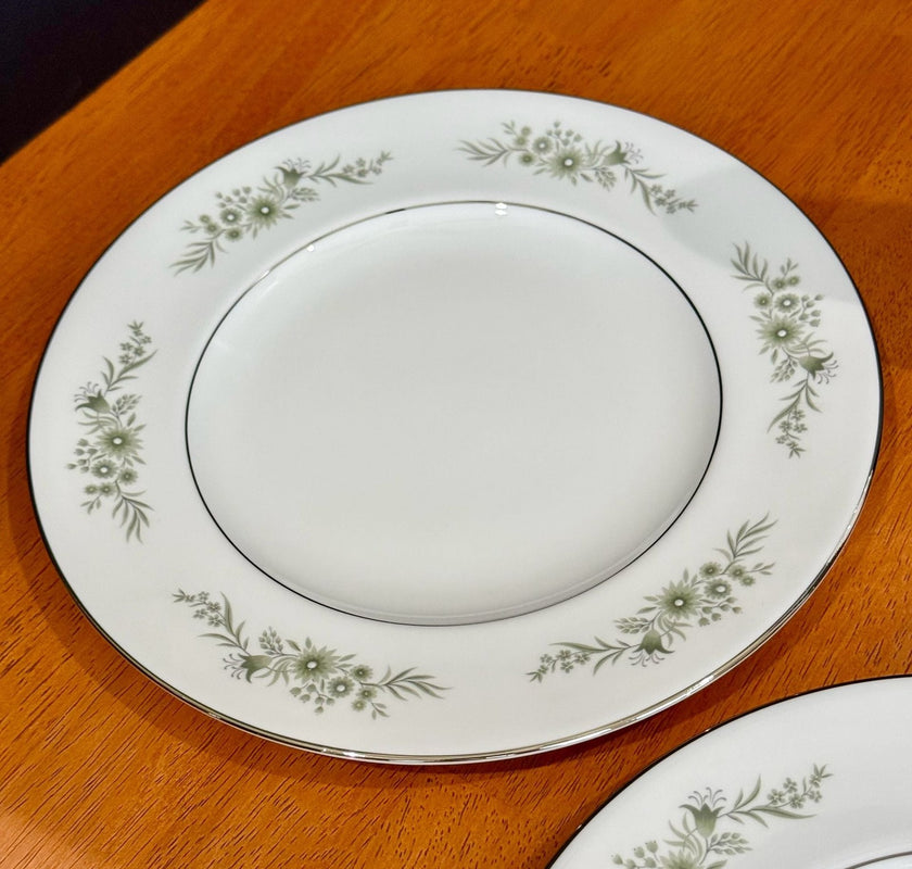 Vintage Wedgwood Westbury Salad Plate Set of 5 Green Floral Platinum 8”