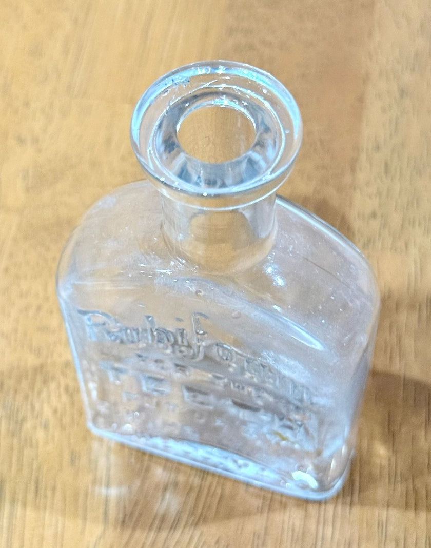 Antique Rubifoam For The Teeth E.W. Hoyt & Co. Glass Bottle