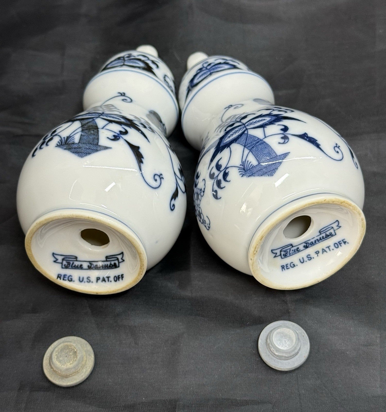 Vintage Blue Danube Floral Blue Onion Pattern Salt & Pepper Shaker Set Japan