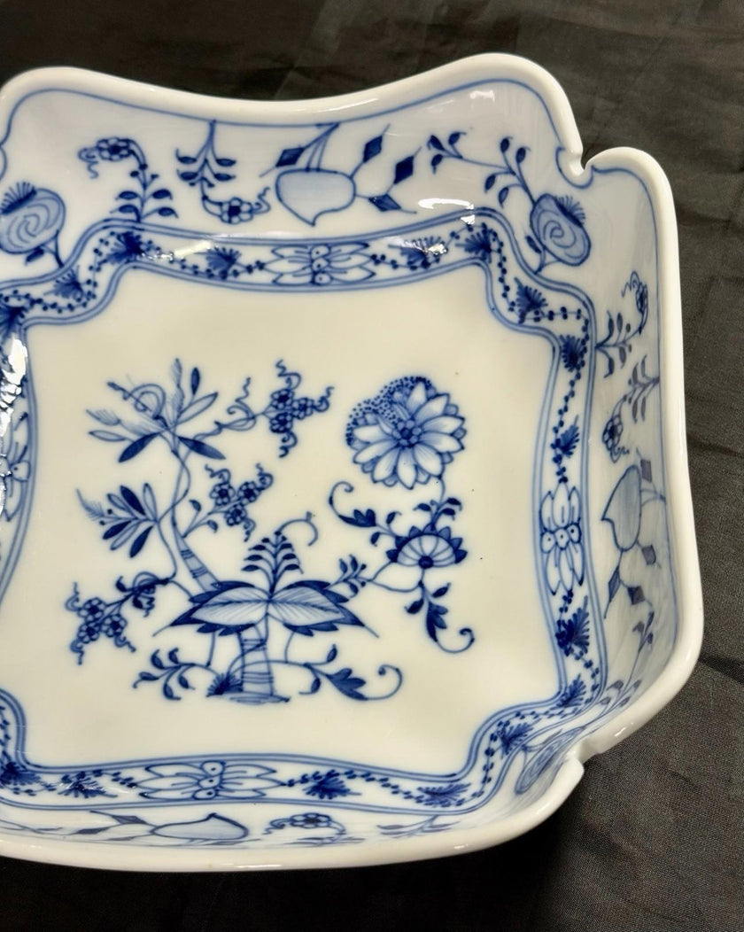 Antique Carl Teichert Meissen Blue Onion Porcelain Bowl 9” Circa 1882-1929 RARE!