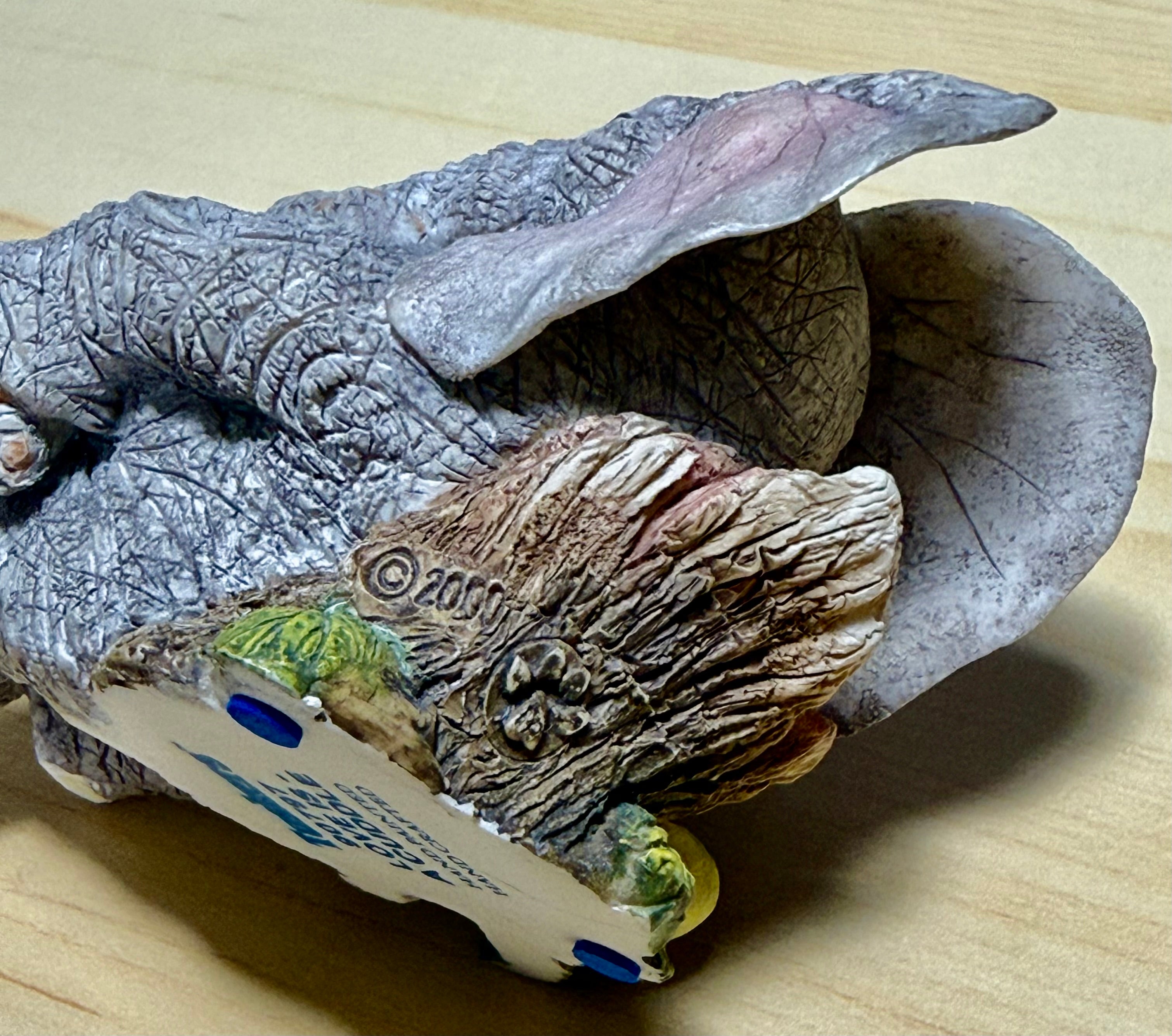 Tuskers 90797 Love is a Cuddle Hand Painted Elephant and Baby Figurine