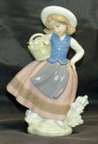 RETIRED LLADRÓ Sweet Scent 5221 Girl With Flower Basket Figurine With Box