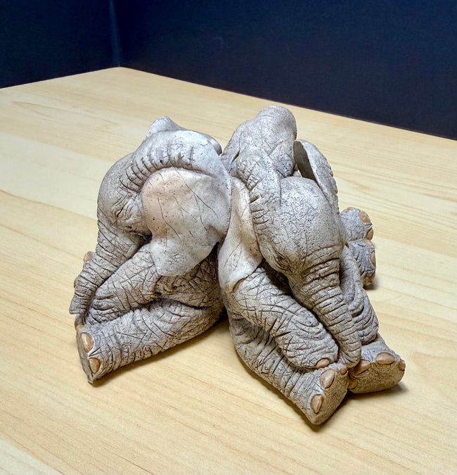 Tuskers 3 Baby Elephants Sleeping Figurine 91097 Slumberzzz Beauty Sleep