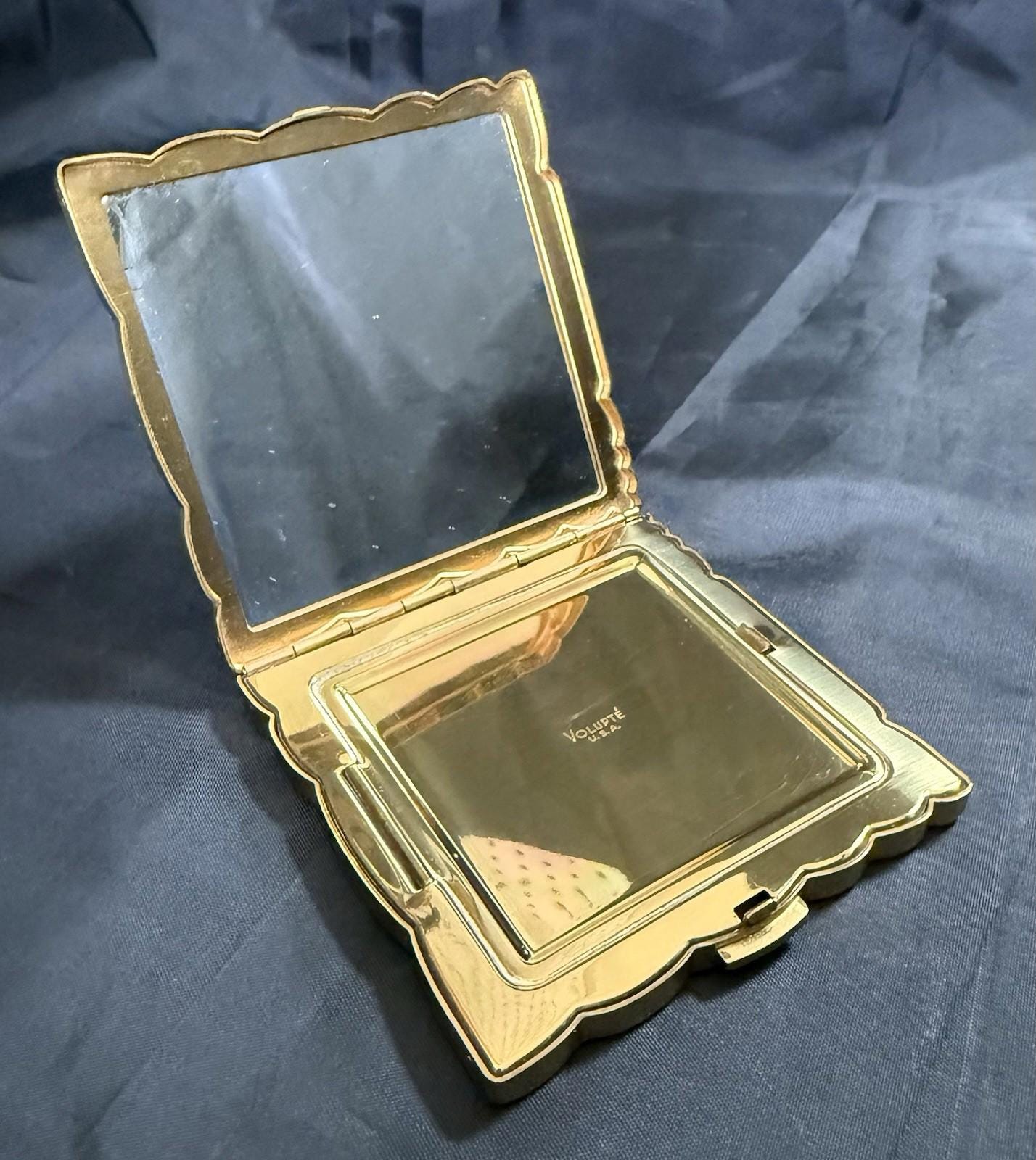 Vintage Volupté High Tide Powder Compact with Original Puff & Sleeve With Brush