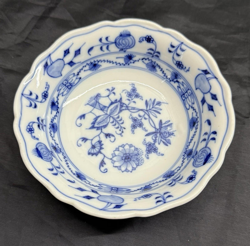 Antique Ernst Teichert Meissen Salad Bowl 5 3/4” Blue Onion Pattern Cereal Bowl
