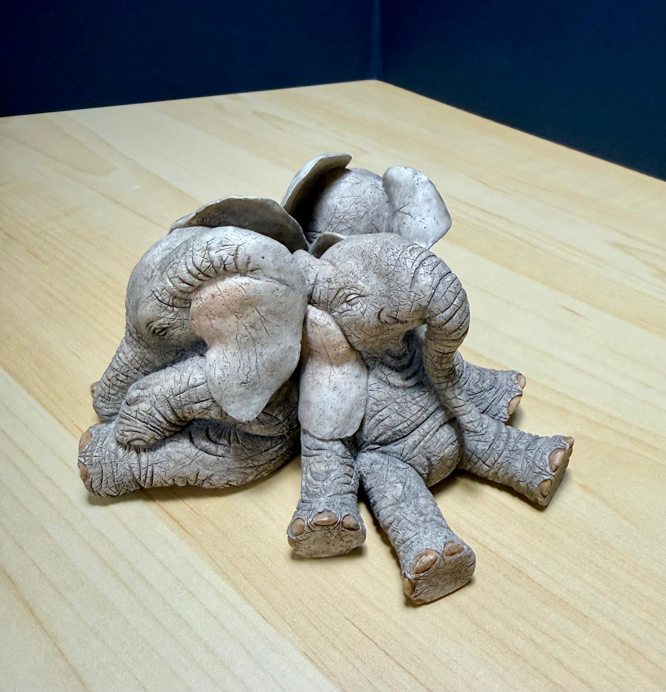 Tuskers 3 Baby Elephants Sleeping Figurine 91097 Slumberzzz Beauty Sleep