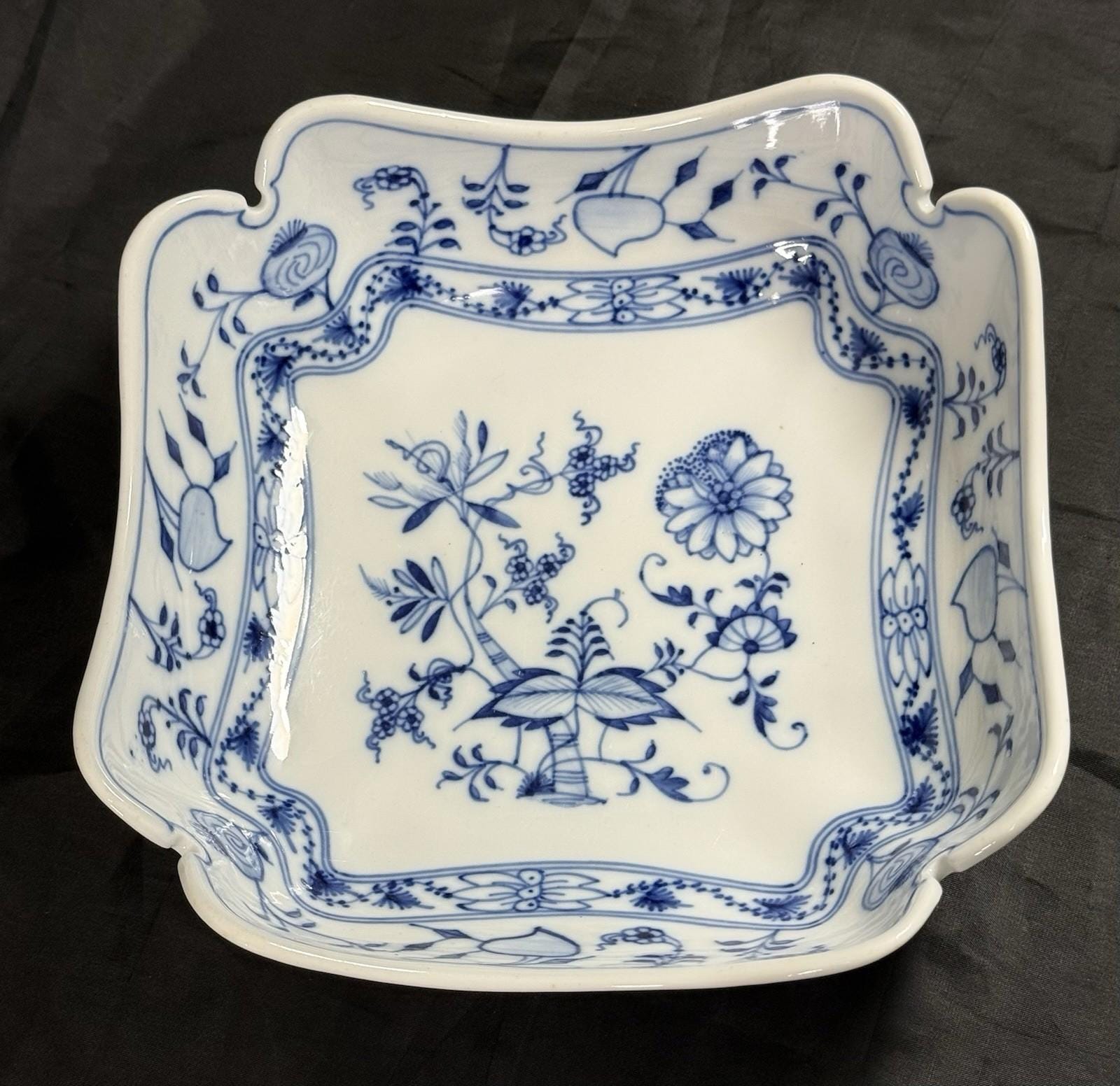Antique Carl Teichert Meissen Blue Onion Porcelain Bowl 9” Circa 1882-1929 RARE!