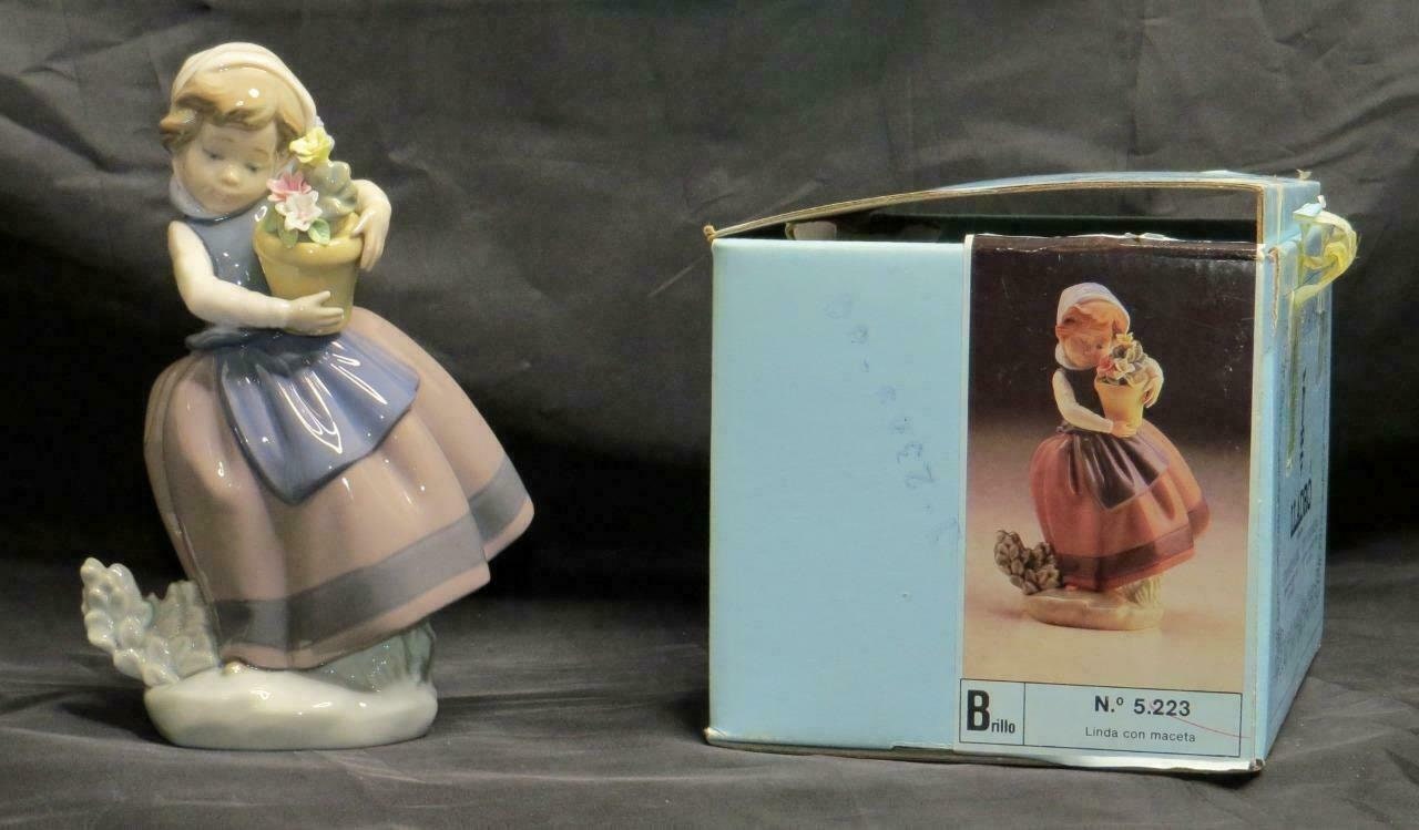 RETIRED LLADRÓ Spring is Here 5223 Young Girl With Flower Pot with Original Box