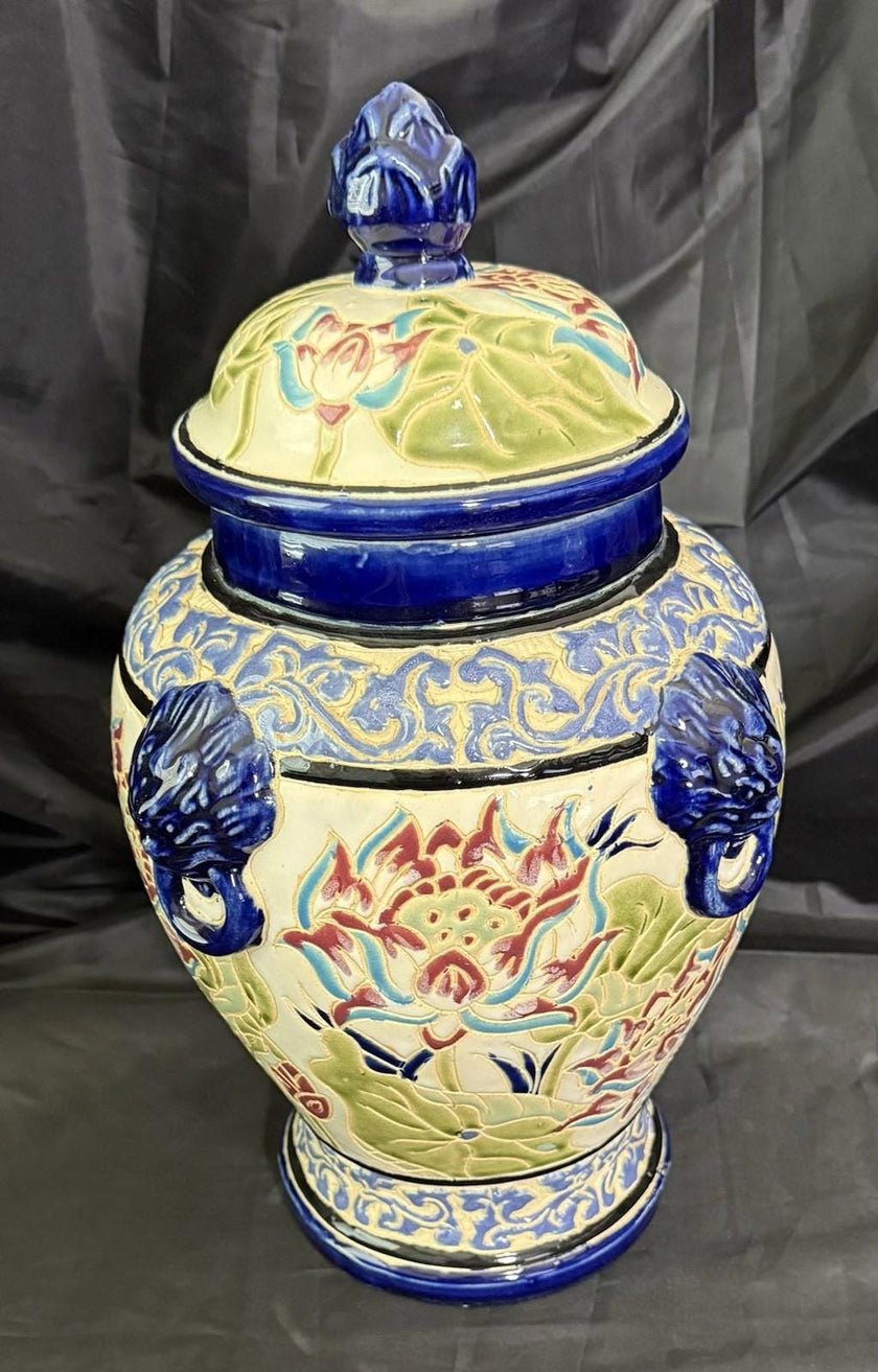 Vintage Majolica Pottery Lotus Flower Temple Ginger Jar 4 Lion Heads w/Lid Large