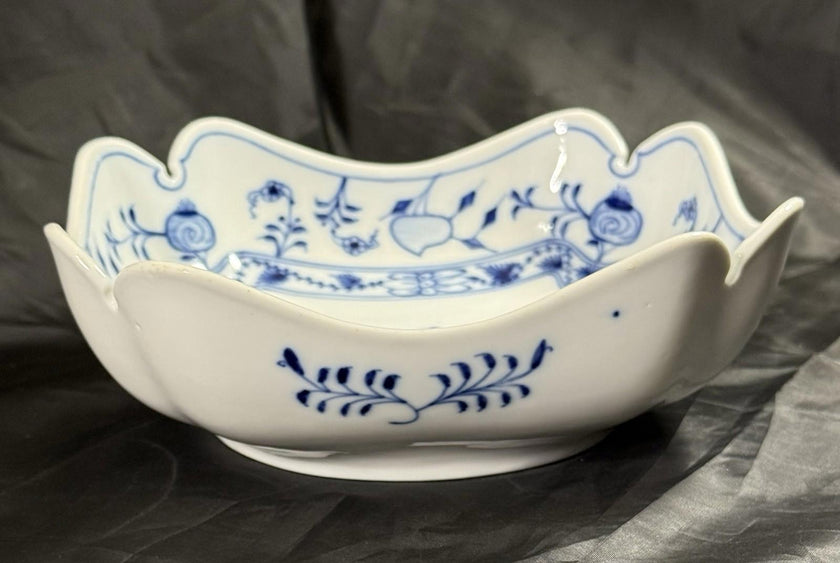 Antique Carl Teichert Meissen Blue Onion Porcelain Bowl 9” Circa 1882-1929 RARE!
