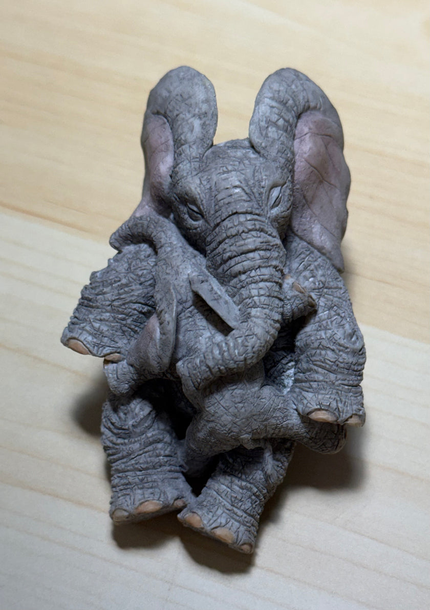 Tuskers 90797 Love is a Cuddle Hand Painted Elephant and Baby Figurine