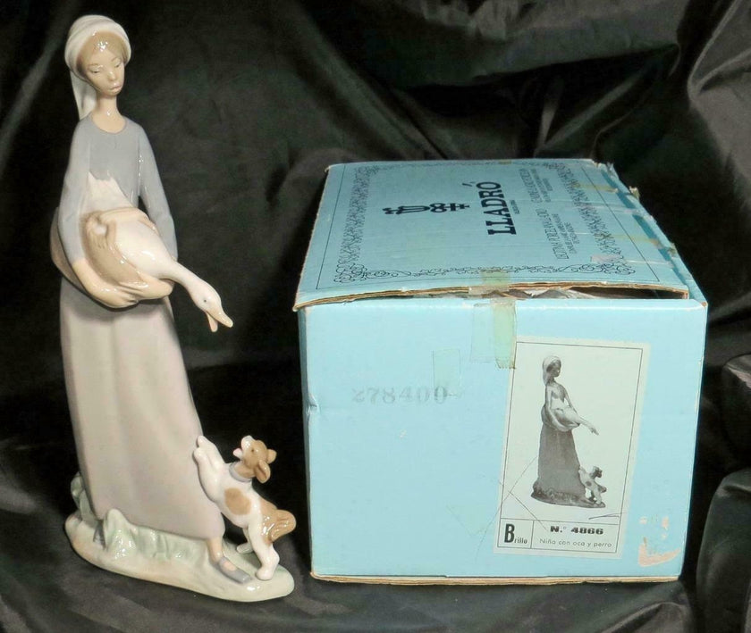RETIRED LLADRÓ Girl with Goose and Dog #4866 with Original Box