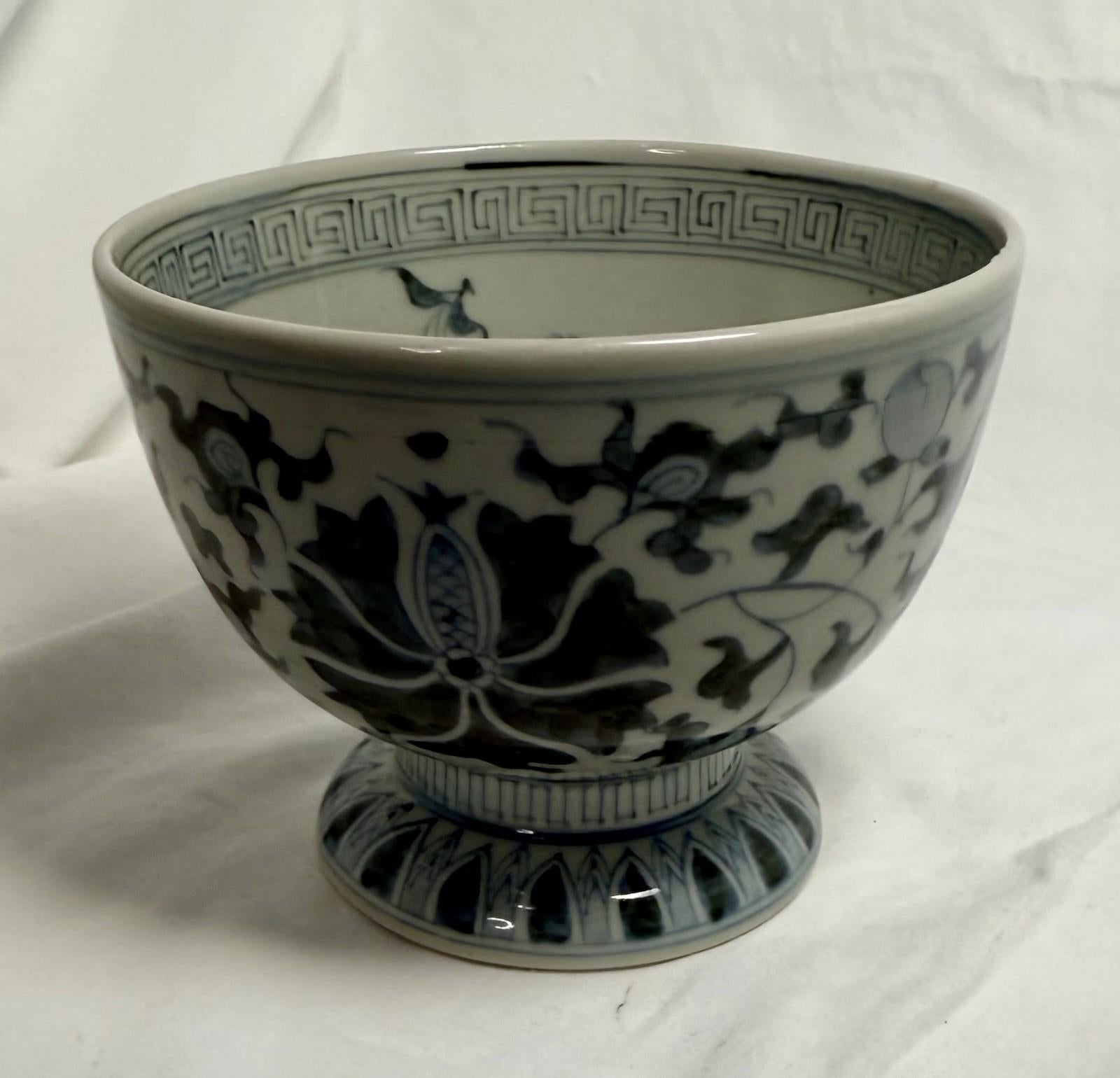 Ming Style Chinese Blue and White Porcelain Footed Bowl Stylized Lotus Design