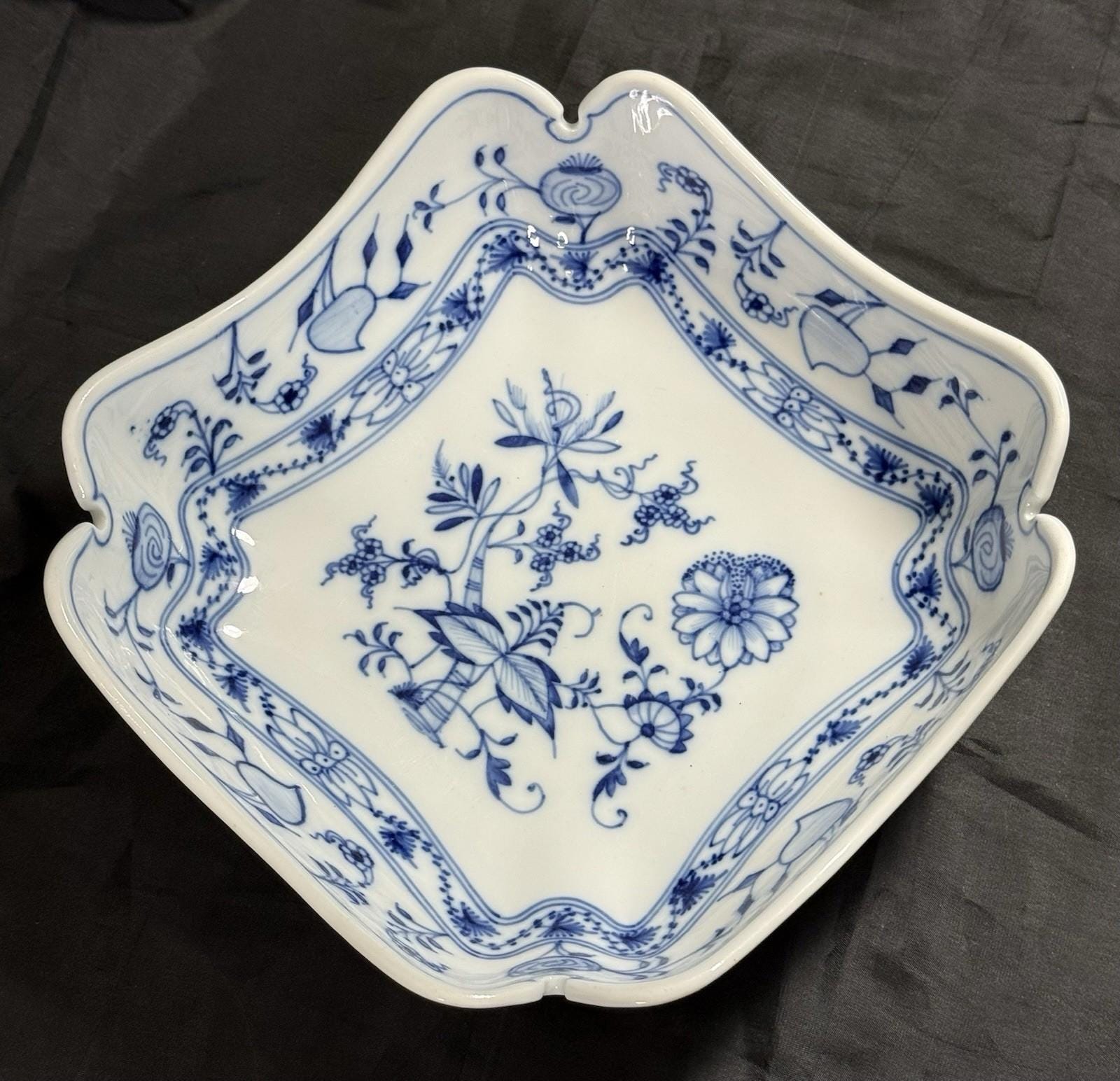 Antique Carl Teichert Meissen Blue Onion Porcelain Bowl 9” Circa 1882-1929 RARE!