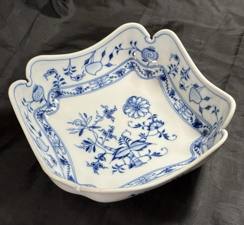 Antique Carl Teichert Meissen Blue Onion Porcelain Bowl 9” Circa 1882-1929 RARE!