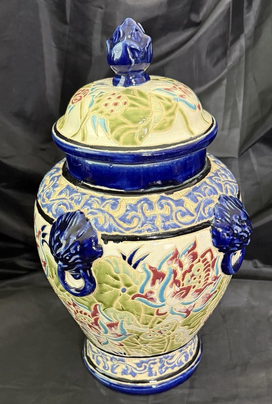 Vintage Majolica Pottery Lotus Flower Temple Ginger Jar 4 Lion Heads w/Lid Large