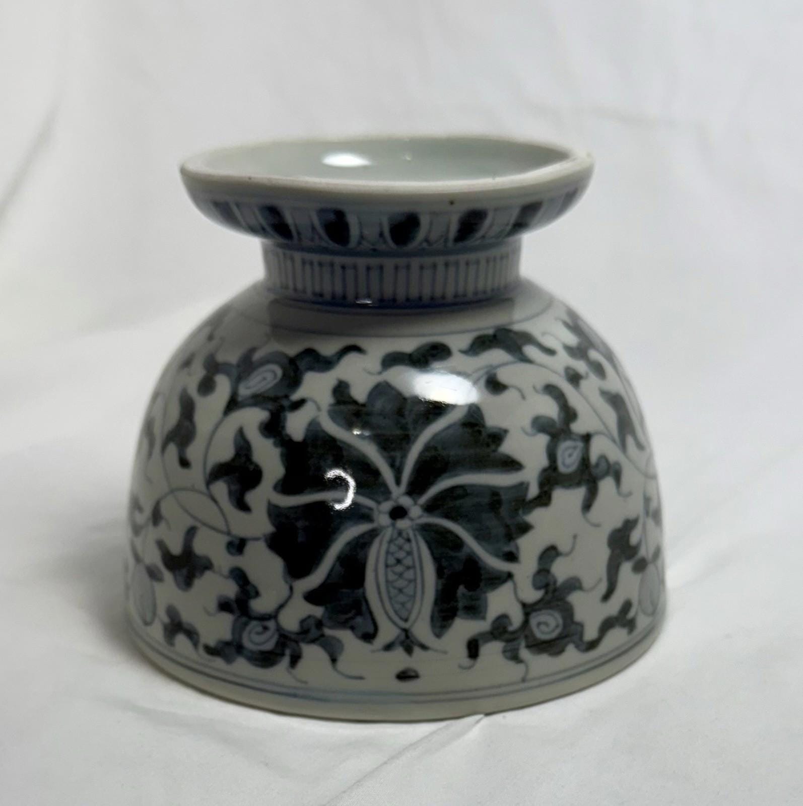 Ming Style Chinese Blue and White Porcelain Footed Bowl Stylized Lotus Design