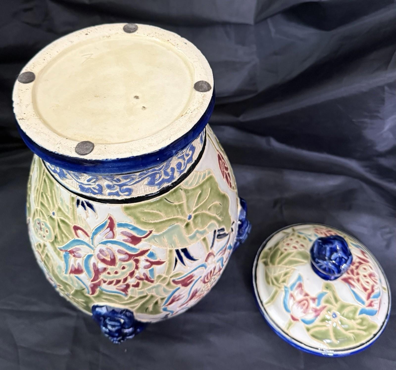 Vintage Majolica Pottery Lotus Flower Temple Ginger Jar 4 Lion Heads w/Lid Large