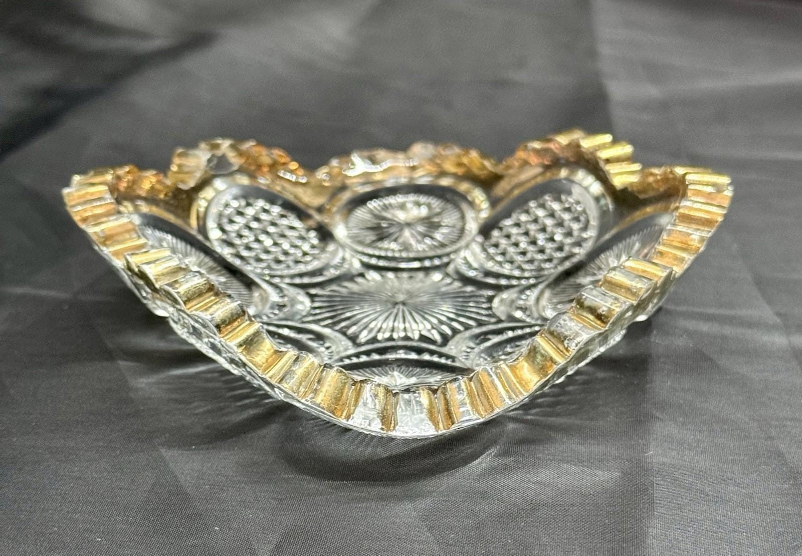 Antique (EAPG) Trinket Bowl US Glass Co # 15093 The States Gilded Sawtooth Edge